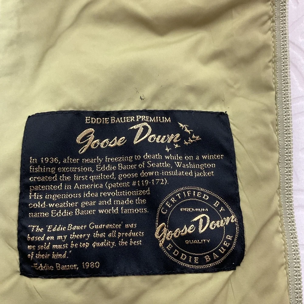 Eddie Bauer womens puffer vest med tall - Picture 7 of 9